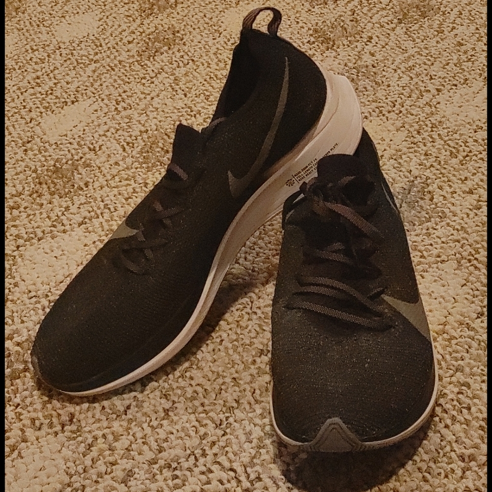 Nike zoom fly FX women 11 running shoe